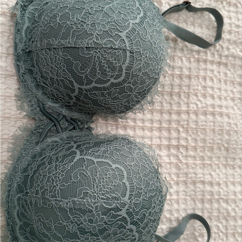Victoria's Secret Lace Push-Up Bra in Sage